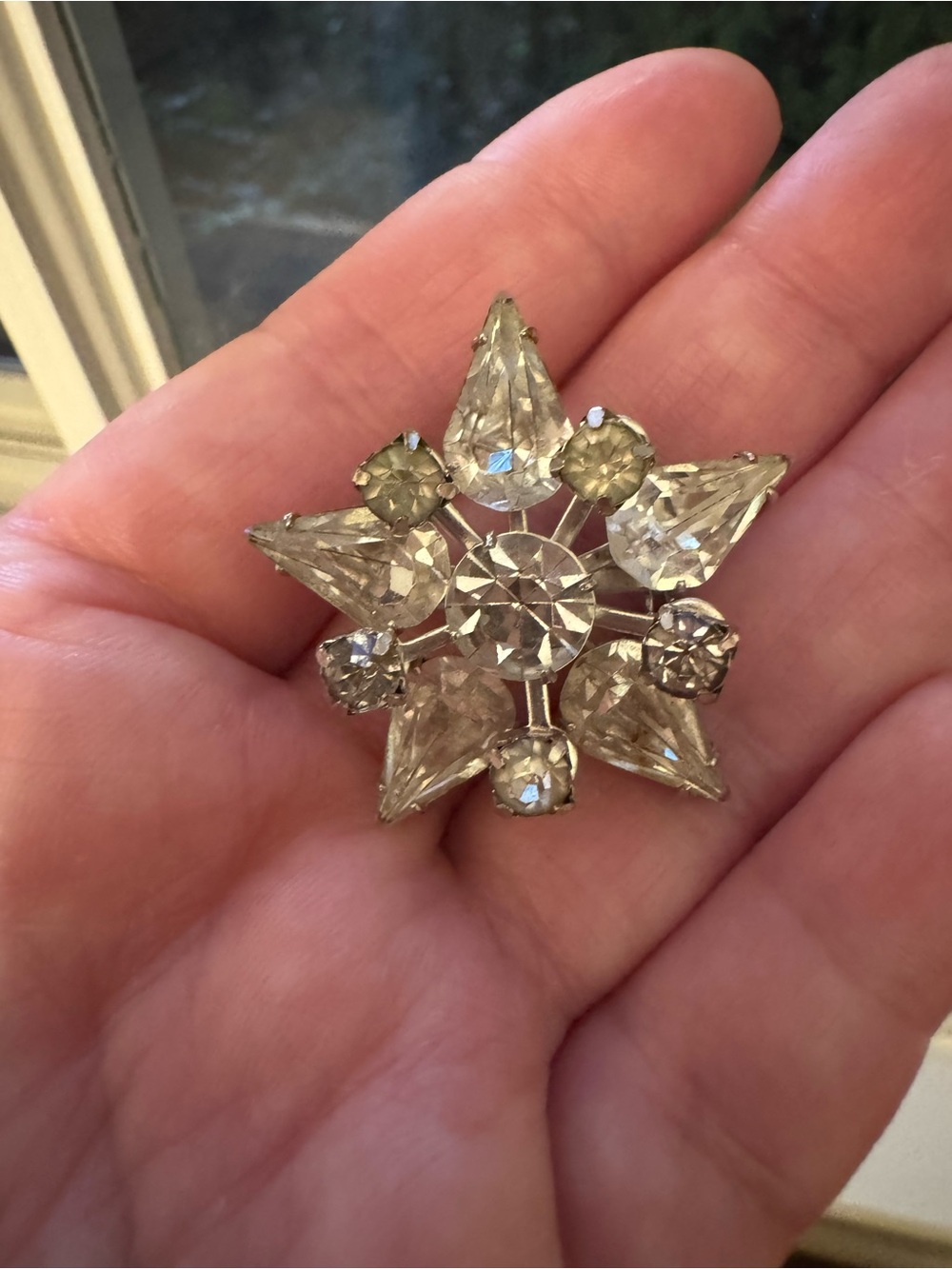 Vintage Star Flower Rhinestone Brooch Pin Silver Tone Costume Jewelry